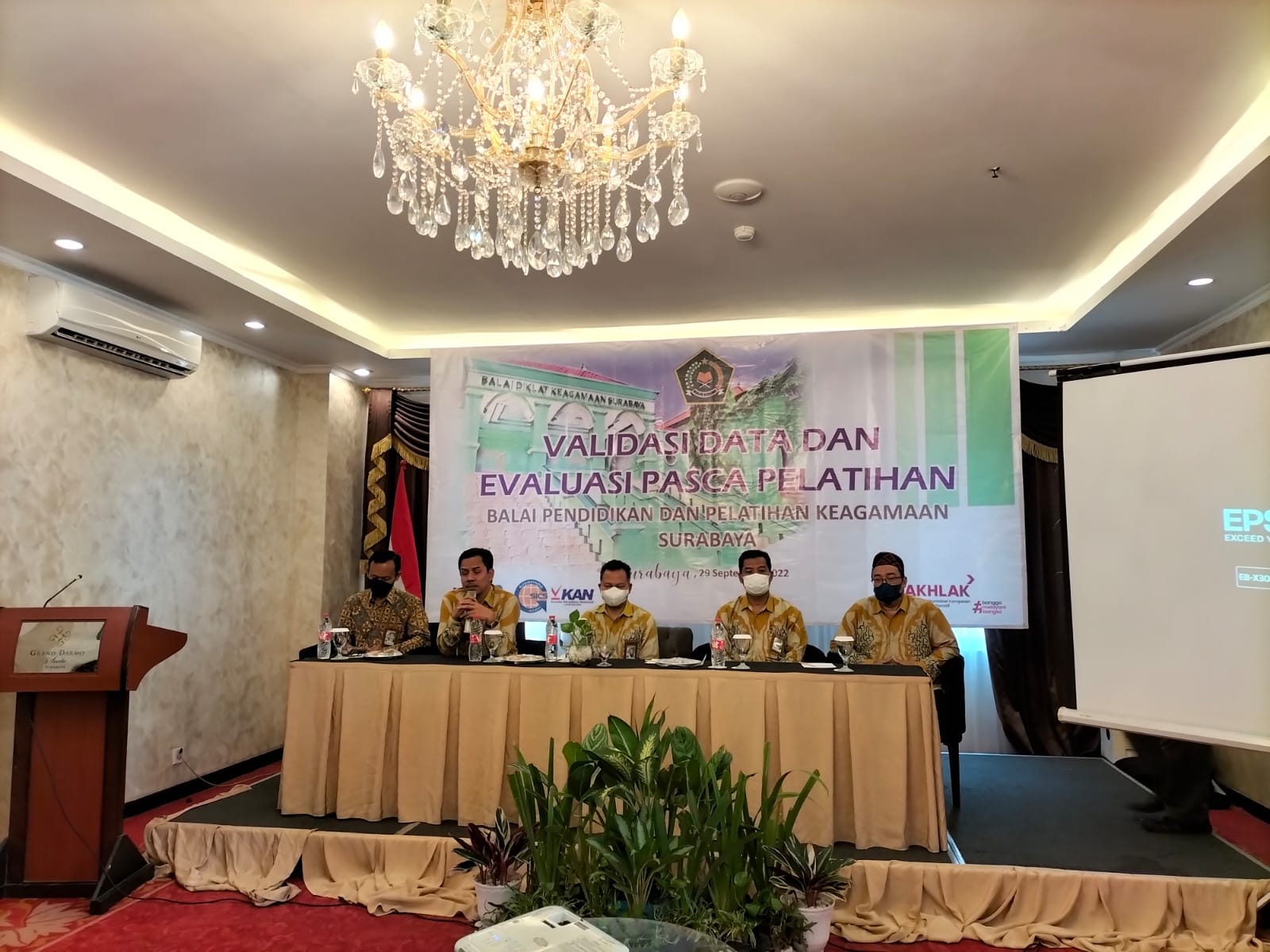 BDK Surabaya Gelar Validasi Data dan Evaluasi Pasca Pelatihan