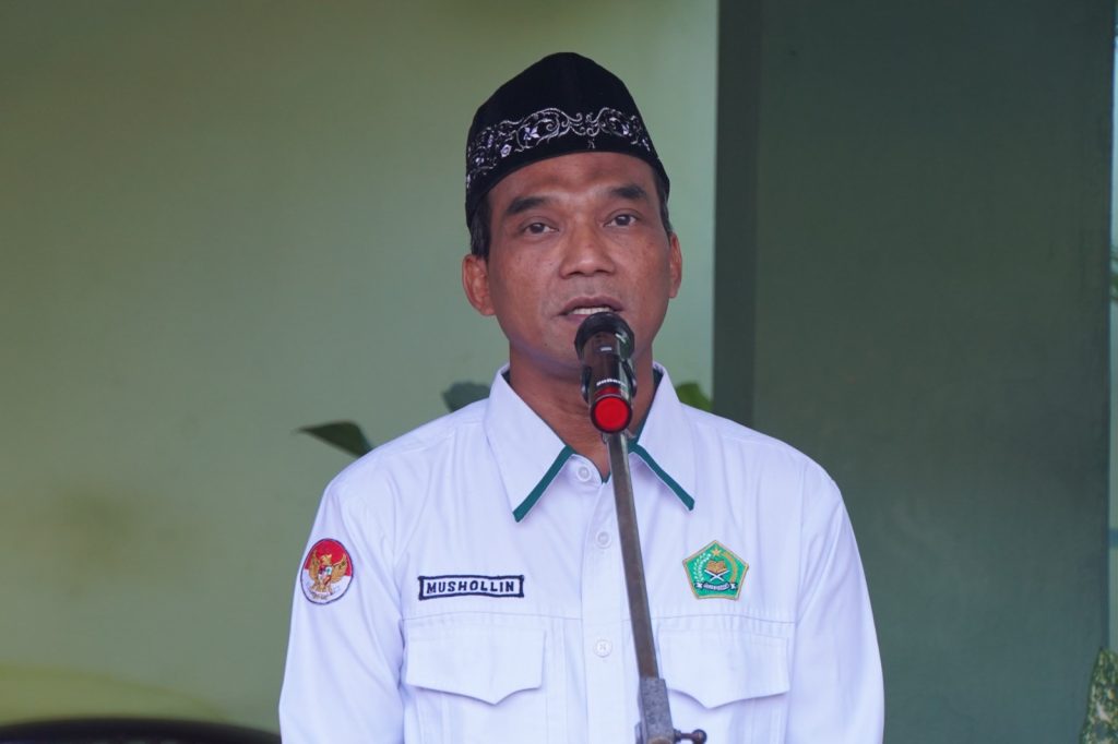 Petugas Haji Bagi Hikmah Wukuf di Arafah dalam Apel Pagi BDK Surabaya
